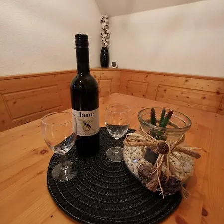 アパート Apartma Pohorje Bolfenk 5010 ホコ・ポホリェ